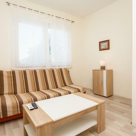 Apartman Jezevac Krk Town Exterior foto