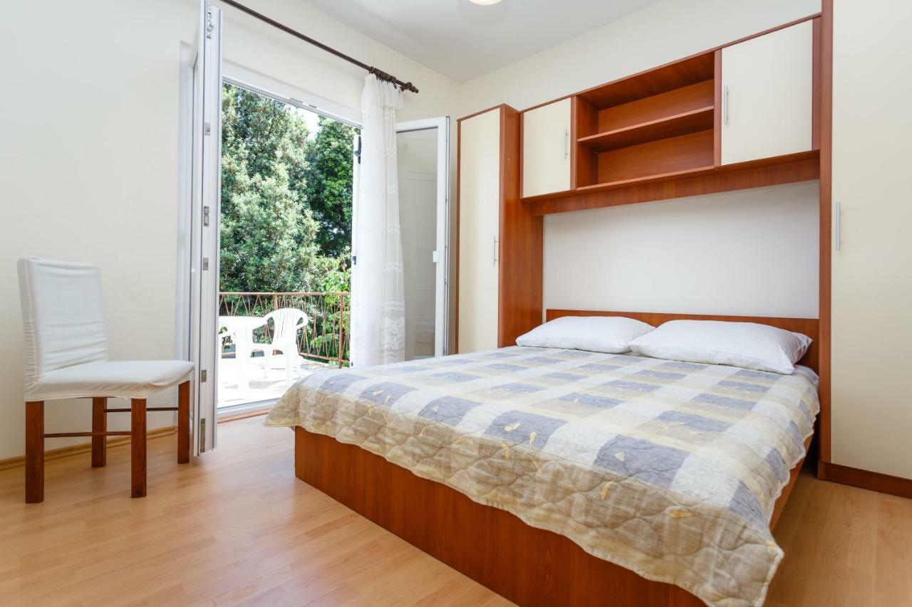 Apartman Jezevac Krk Town Exterior foto