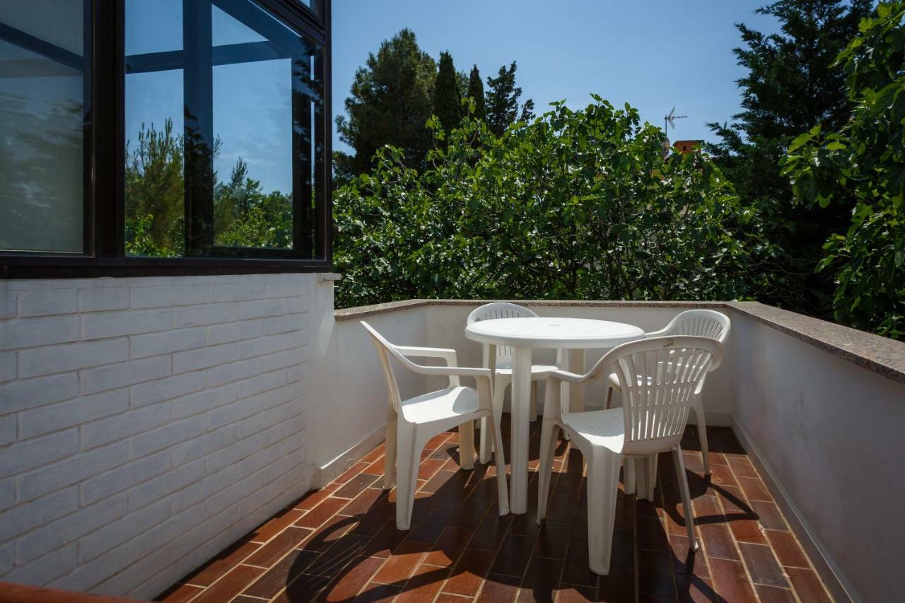 Apartman Jezevac Krk Town Exterior foto