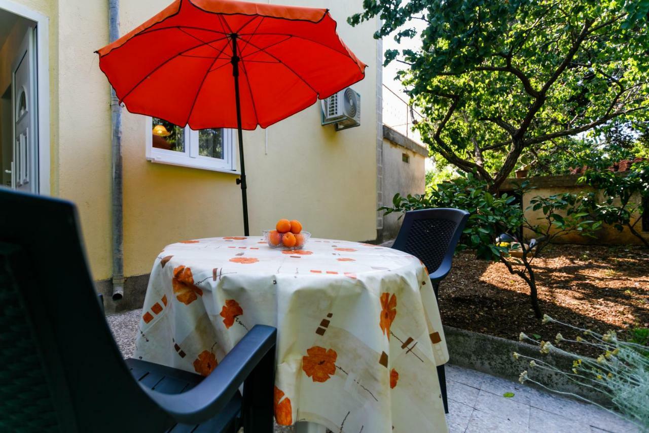 Apartman Jezevac Krk Town Exterior foto