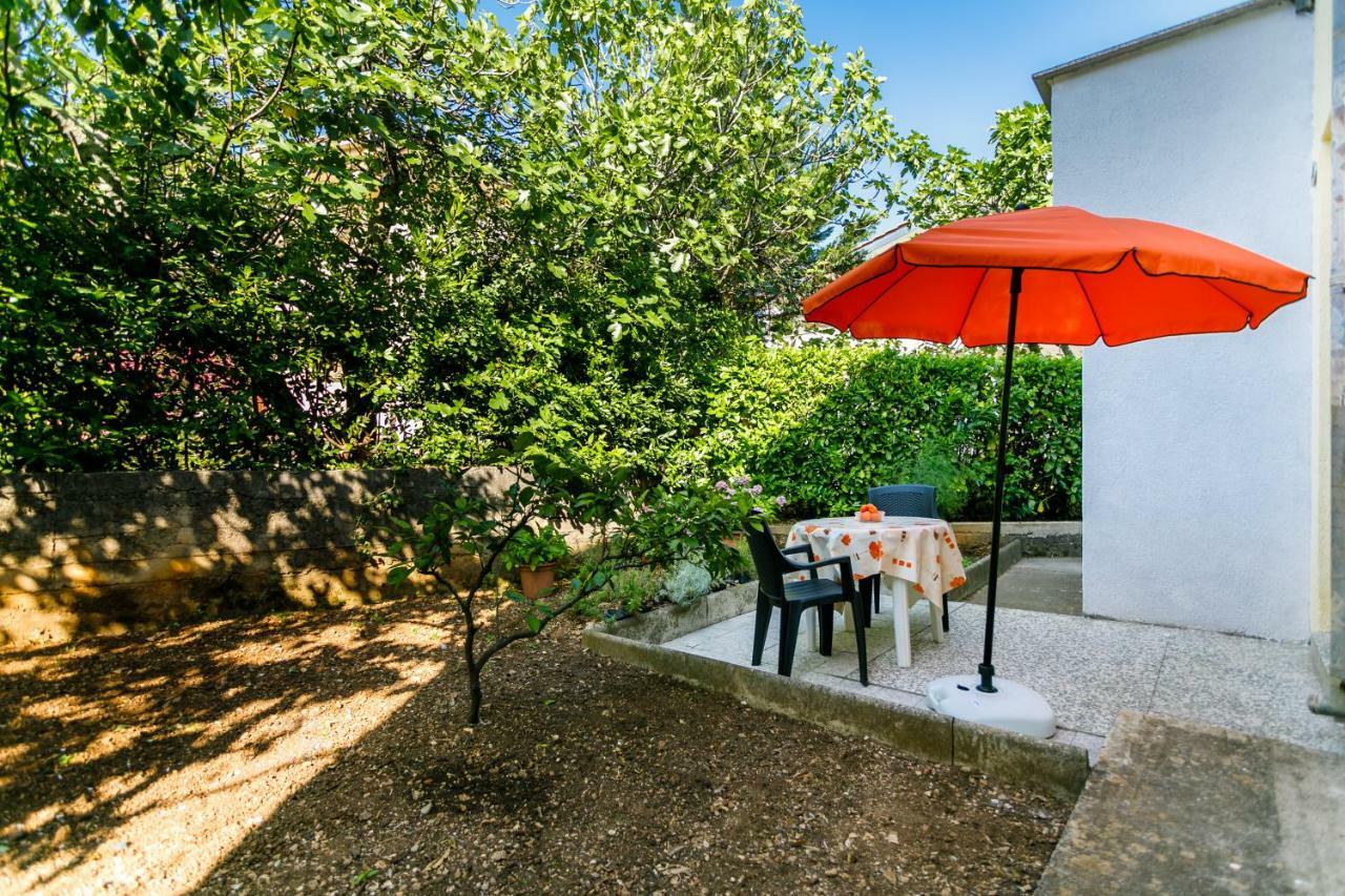 Apartman Jezevac Krk Town Exterior foto